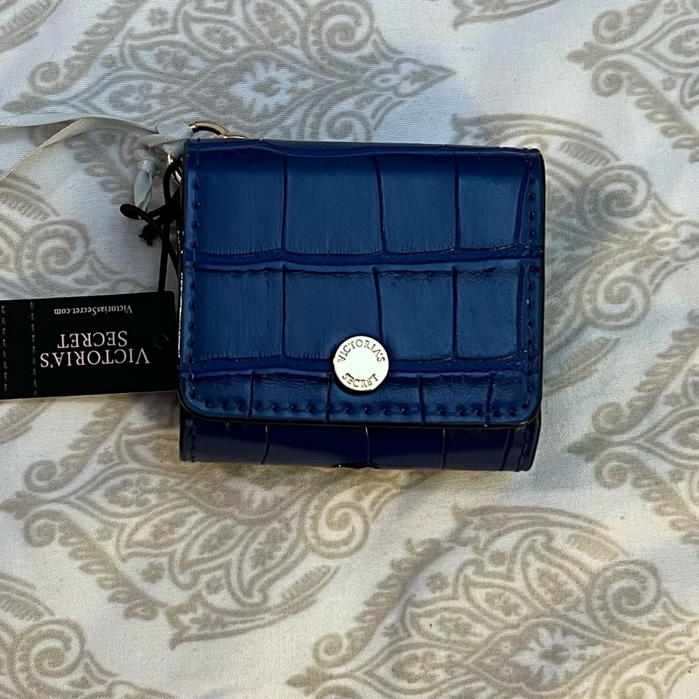 NWT Victoria’s Secret AirPod Case